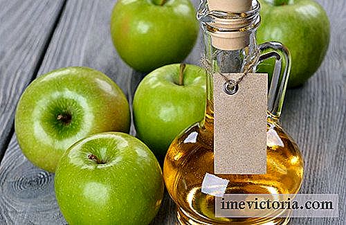 Kosmetické ošetření s jablečným octovým jablem