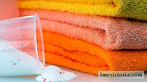 5 Zelfgemaakte methoden voor het bleken van uw handdoeken zonder agressieve chemicaliën