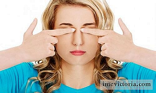 7 Eenvoudige oefeningen om voor uw ogen te zorgen en hoofdpijn te voorkomen