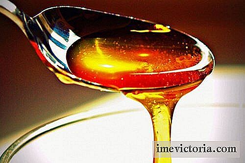 Uma colherada de mel antes de dormir irá ajudá-lo a dormir melhor