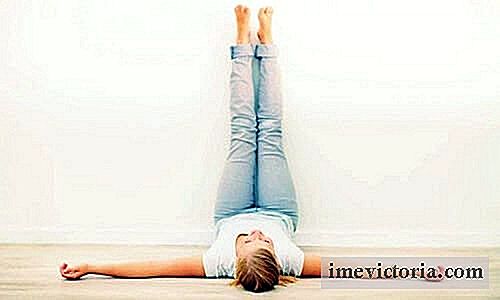 Pon tus piernas en el aire todos los días durante 20 minutos para obtener increíbles beneficios