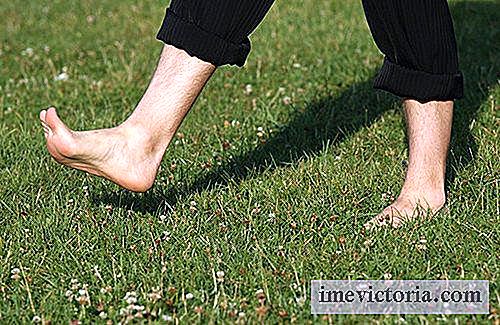 Los beneficios de caminar descalzo