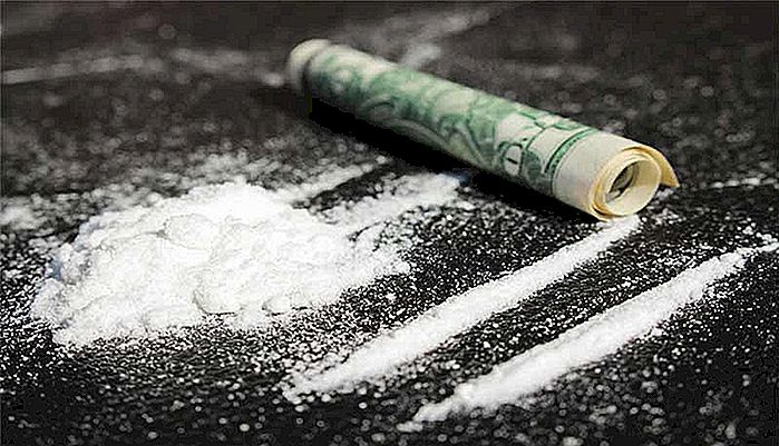 COCAINE A CRACK - Účinky a komplikace