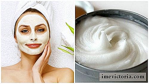En aspirin-yoghurt maske til at lysne ansigtets pletter