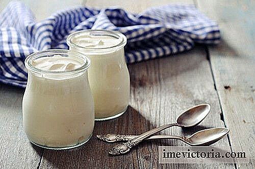 Descubre todos los beneficios del yogur y una receta casera