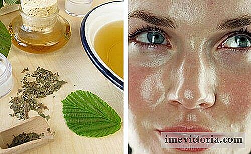 Hvordan forbereder en astringerende til fedtet hud hjem urter