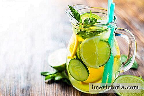 Naturlig agurk drikke, citron og appelsin til at fremskynde stofskifte